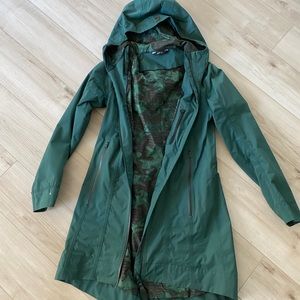 Lululemon rain coat RARE